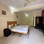 Hotel Leela Inn Candolim