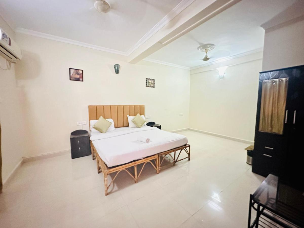 Hotel Leela Candolim 2*