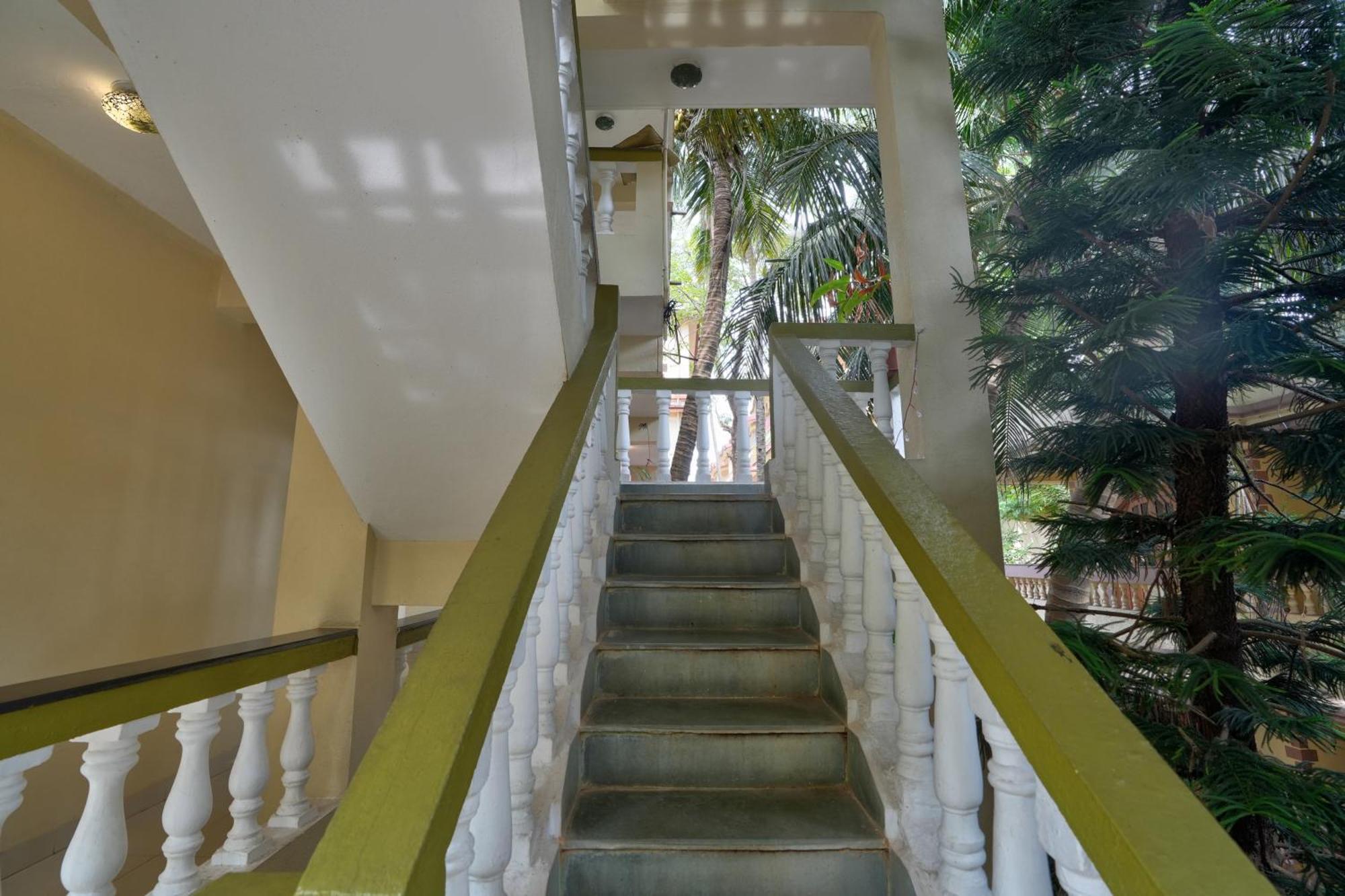 Hotel Leela Candolim 2*