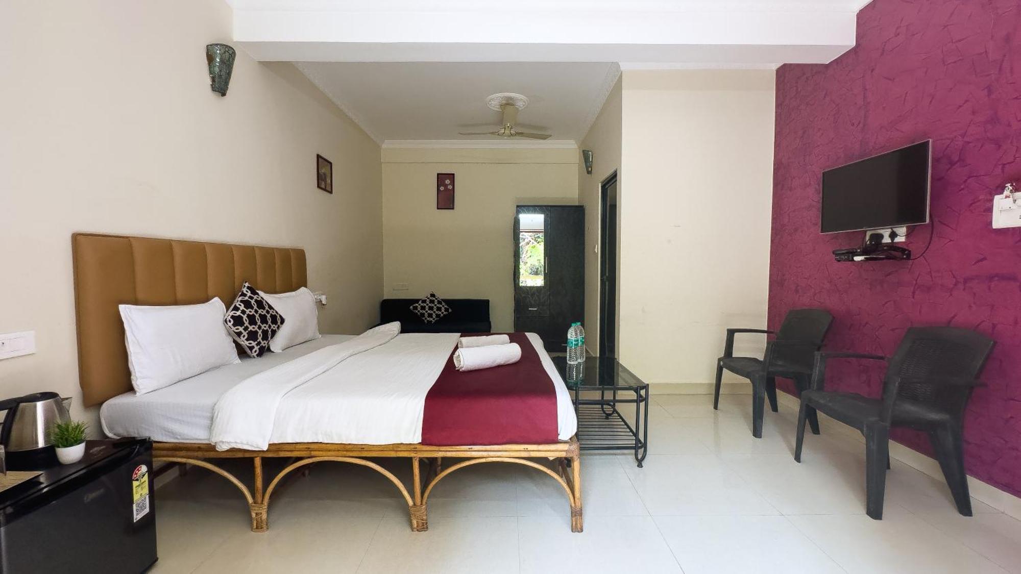 Leela Candolim Hotel 2*