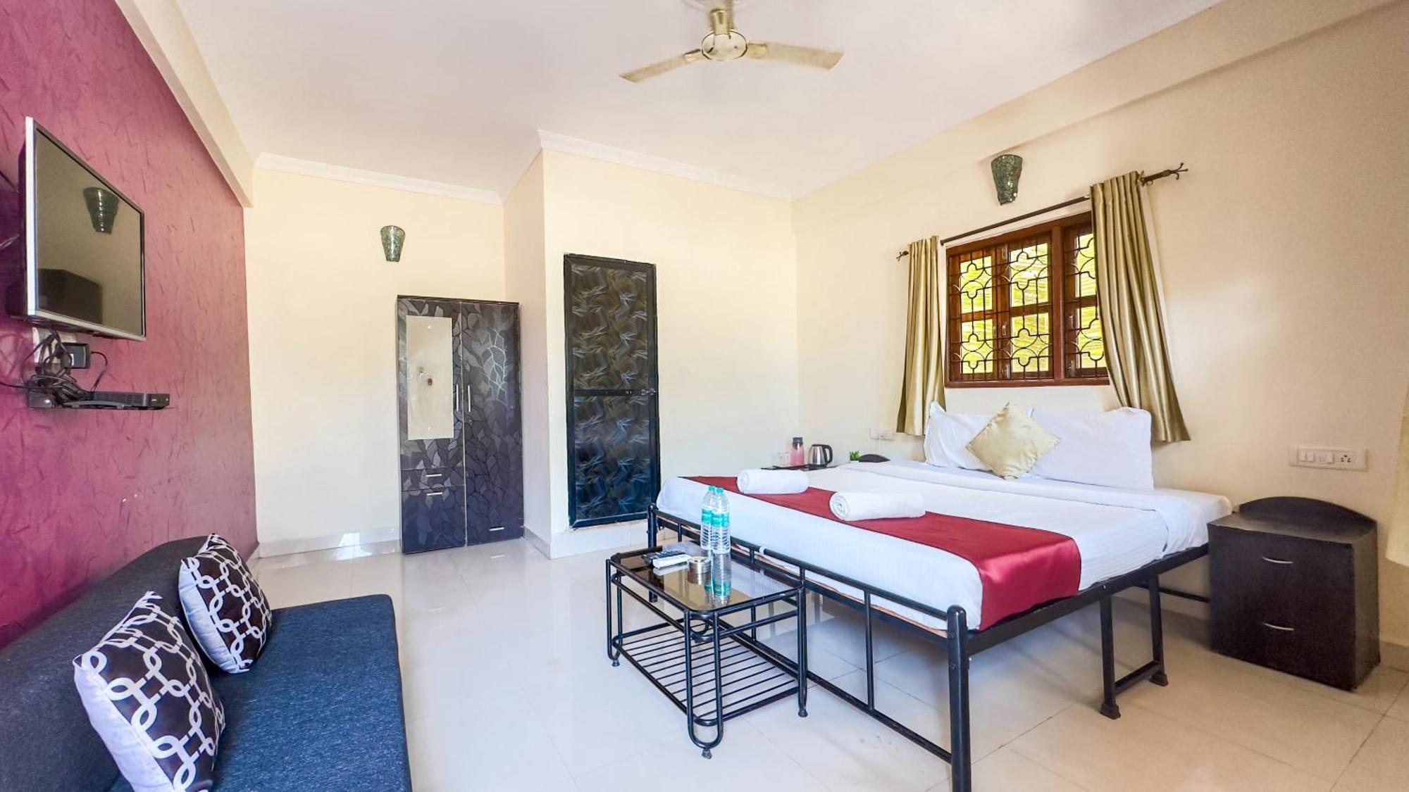 Leela Candolim Hotel 2*