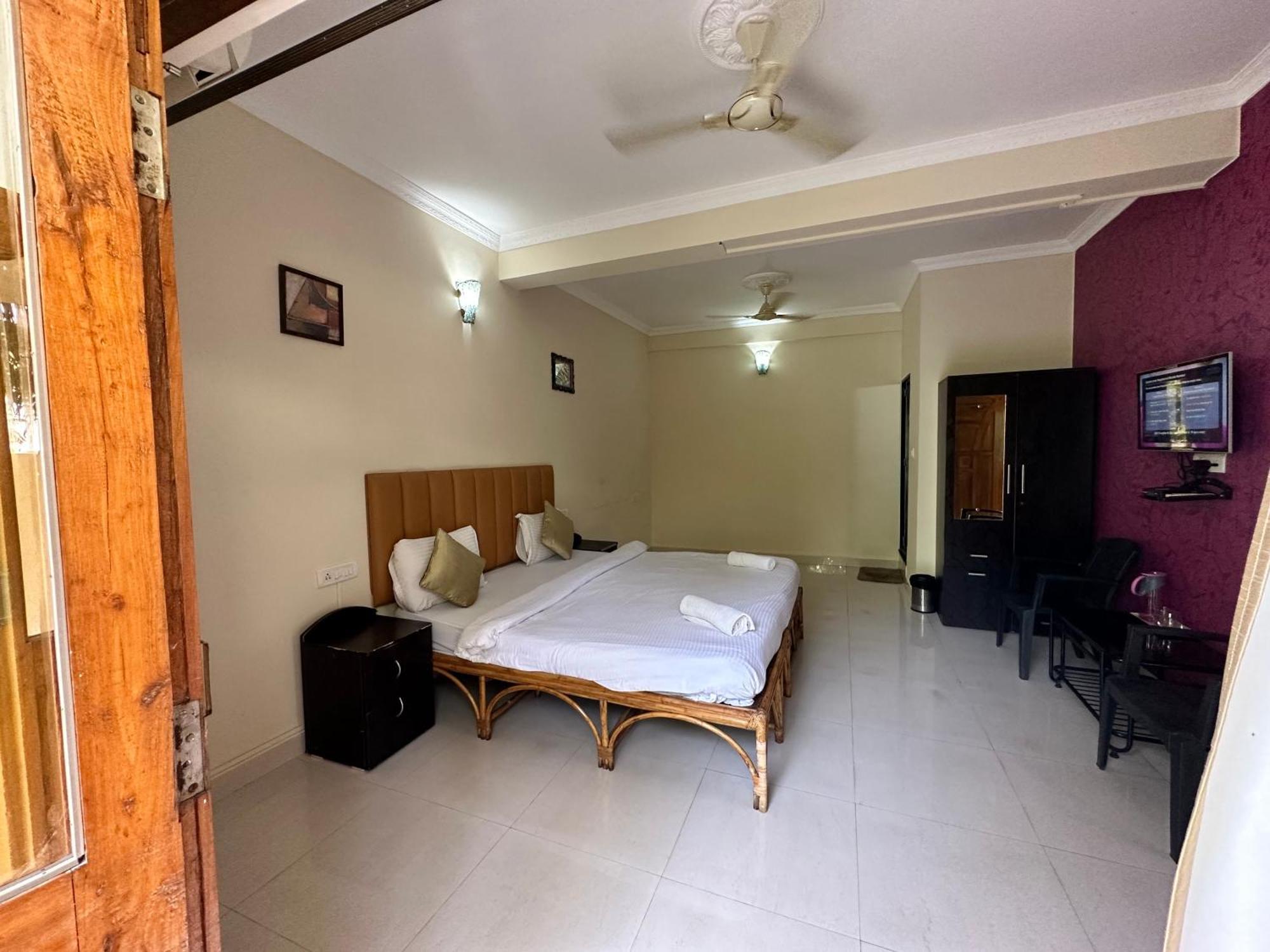 Leela Candolim 2* Marmagao
